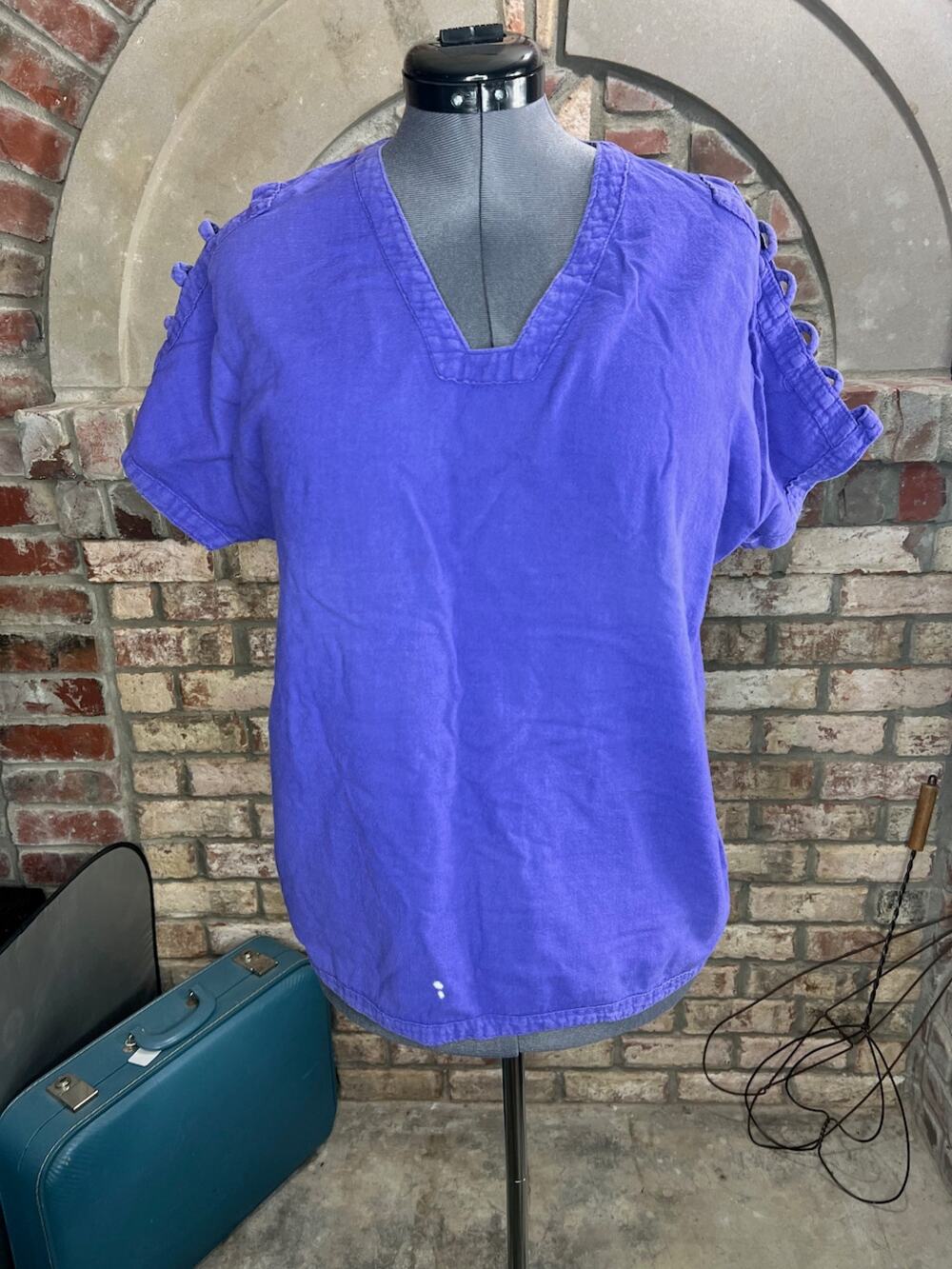 Blouse square neck cutouts purple 1980s